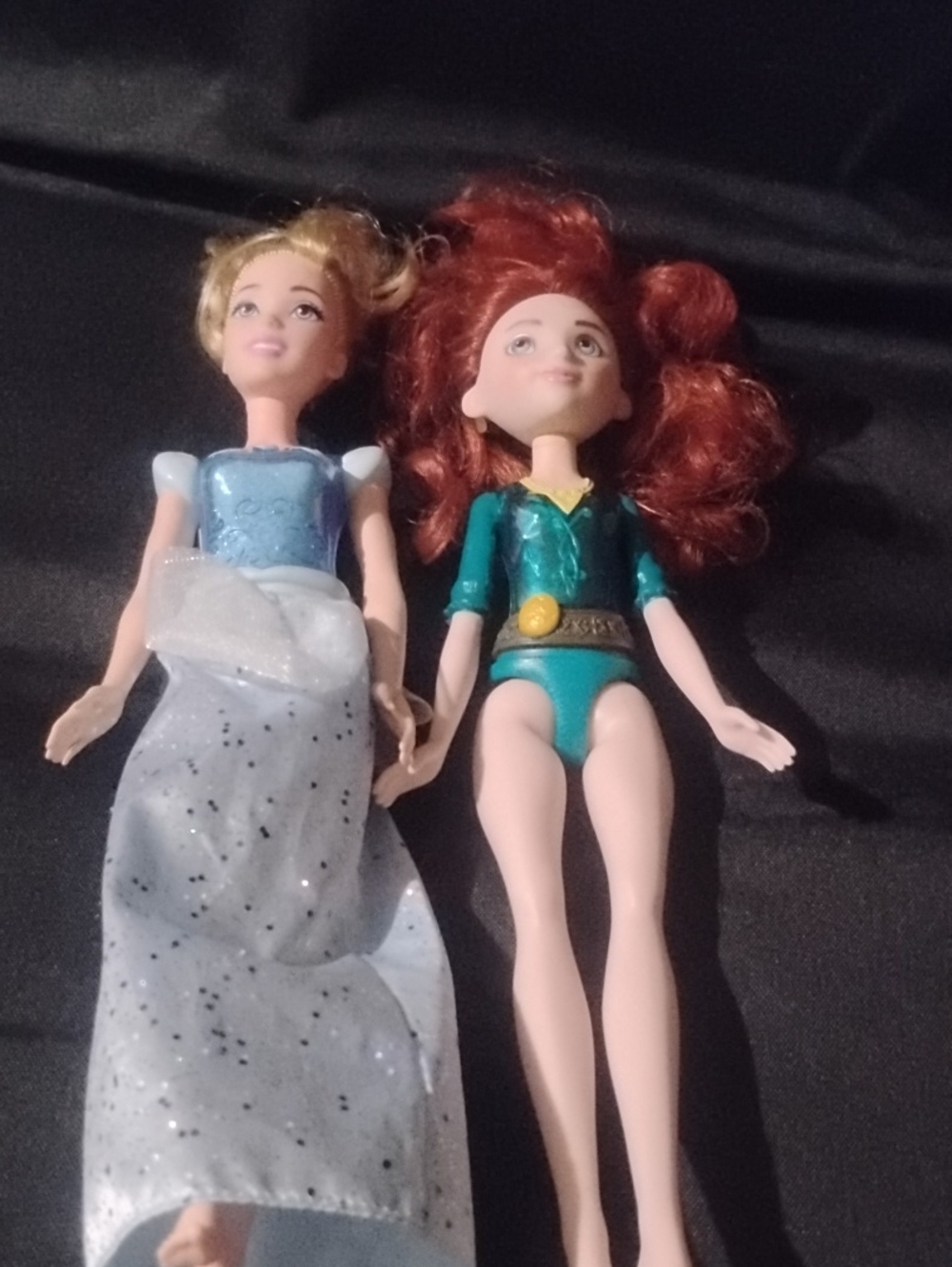 Disney Blonde and Redhead Dolls in Teal and Light Blue Outfits